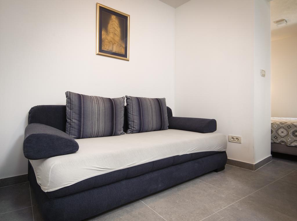 Nera Luxery Apartments สปลิท ภายนอก รูปภาพ